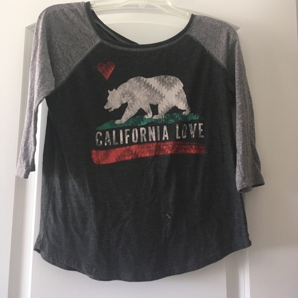 Billabong Women's Long Sleeve Raglan Tee in Charcoal and Gray with Graphic
